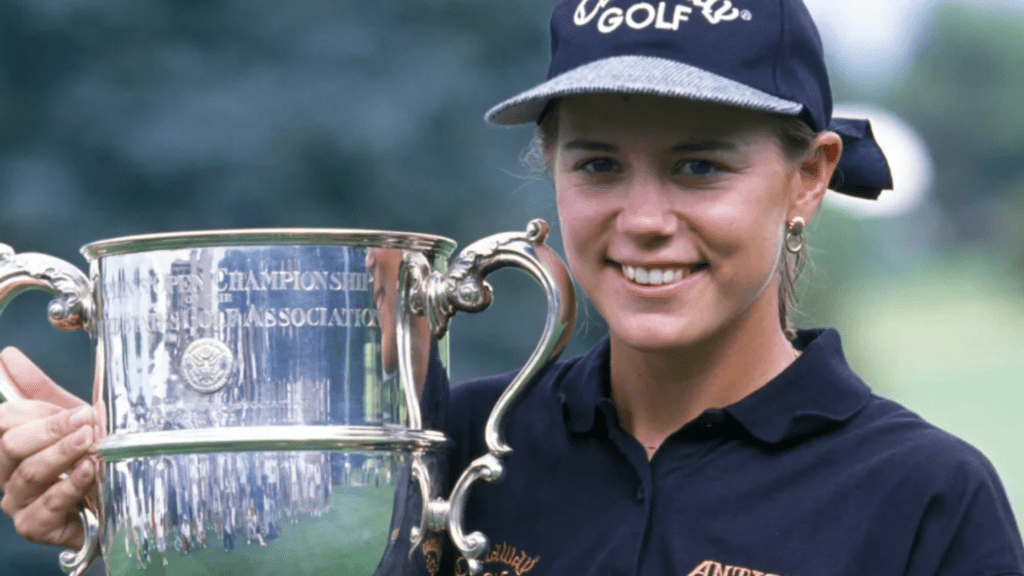 Annika Sörenstam holding the US Open Trophy