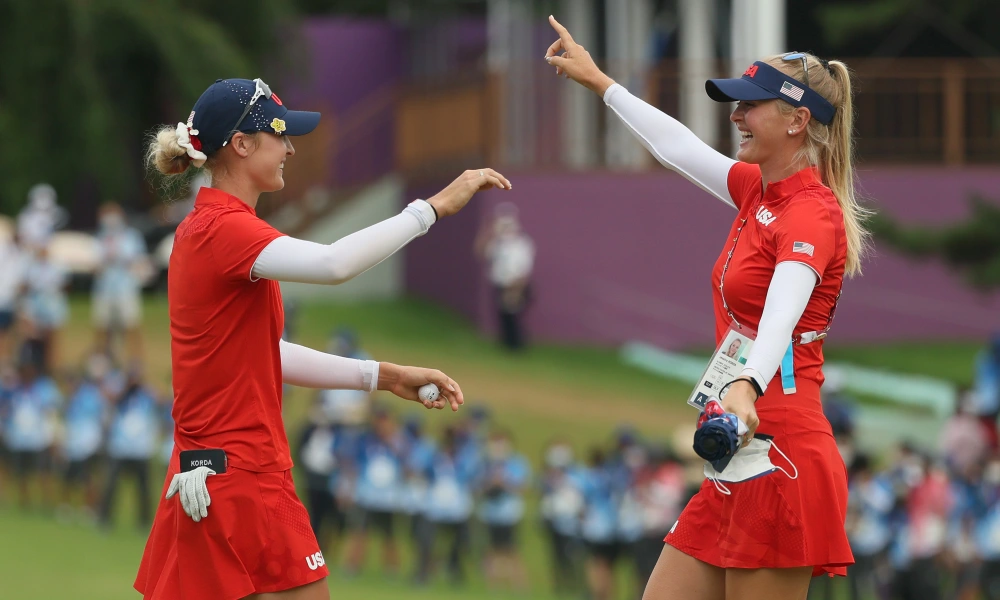 Nelly Korda Celebrating with sister Jessica after winning Gold at Tokyo